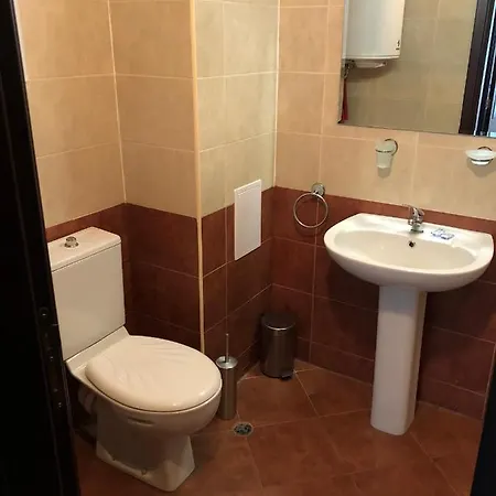 Apartment студио, стената *