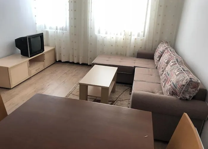 Apartamento студио, стената *